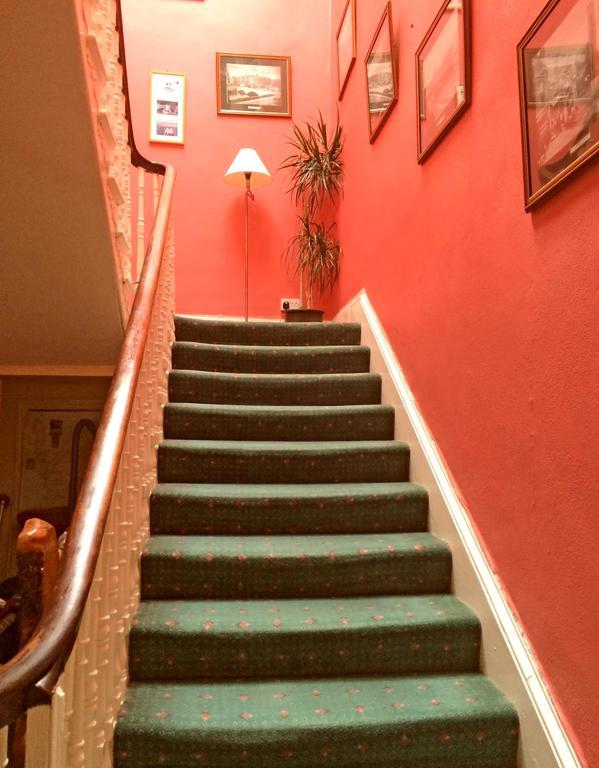 Tara Hall Accommodation Dun Laoghaire Zimmer foto